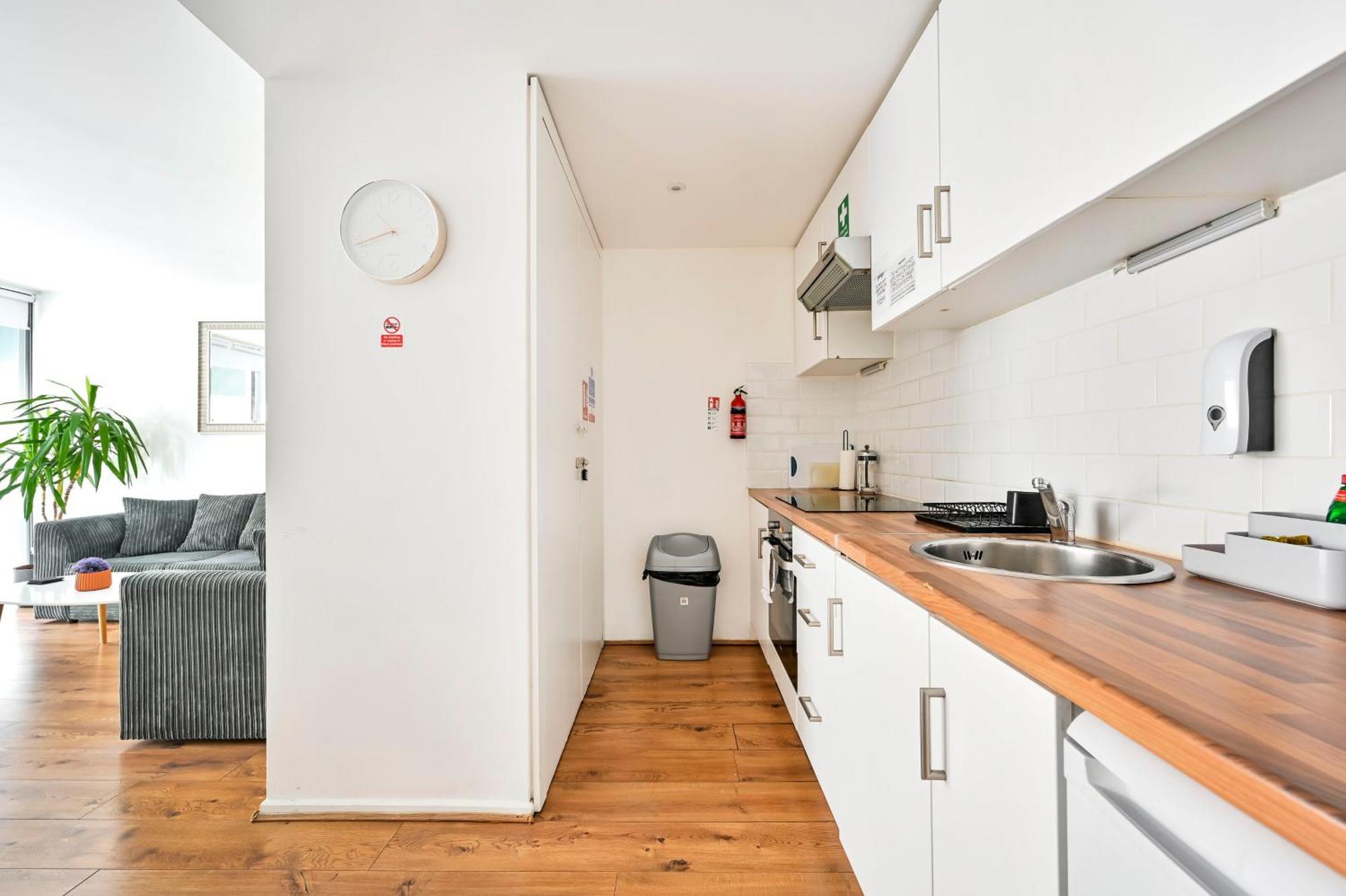 Lovely 2-Bed, Sleeps 6, Near Stratford Station & Abba Voyage, Londres Exterior foto