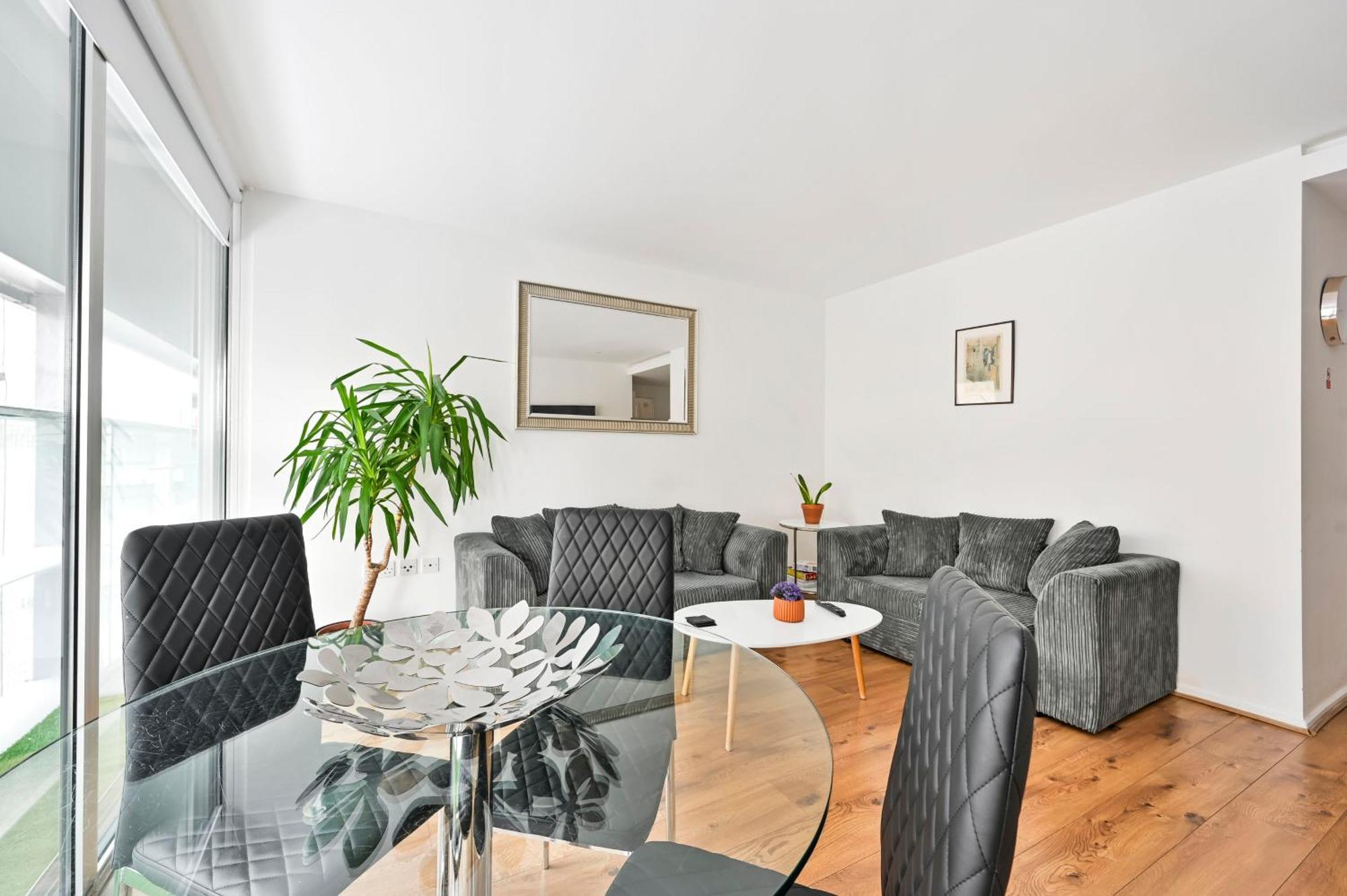 Lovely 2-Bed, Sleeps 6, Near Stratford Station & Abba Voyage, Londres Exterior foto